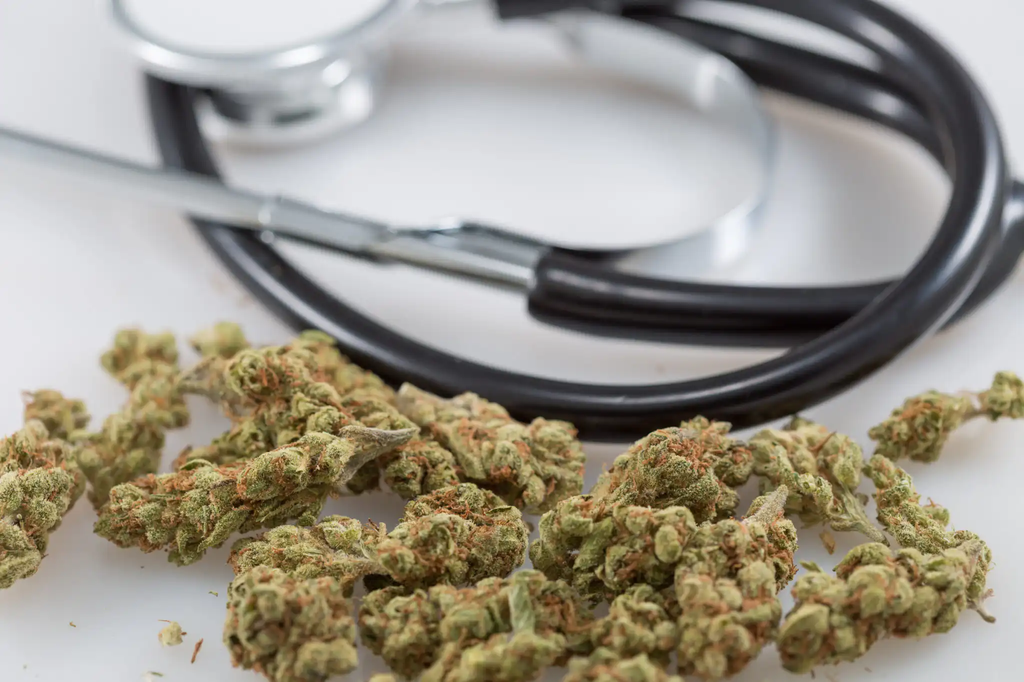 AMA Says Marijuana Has Benefits And Risks For Older Adults, While Supporting A Ban On Flavored Cannabis Vapes